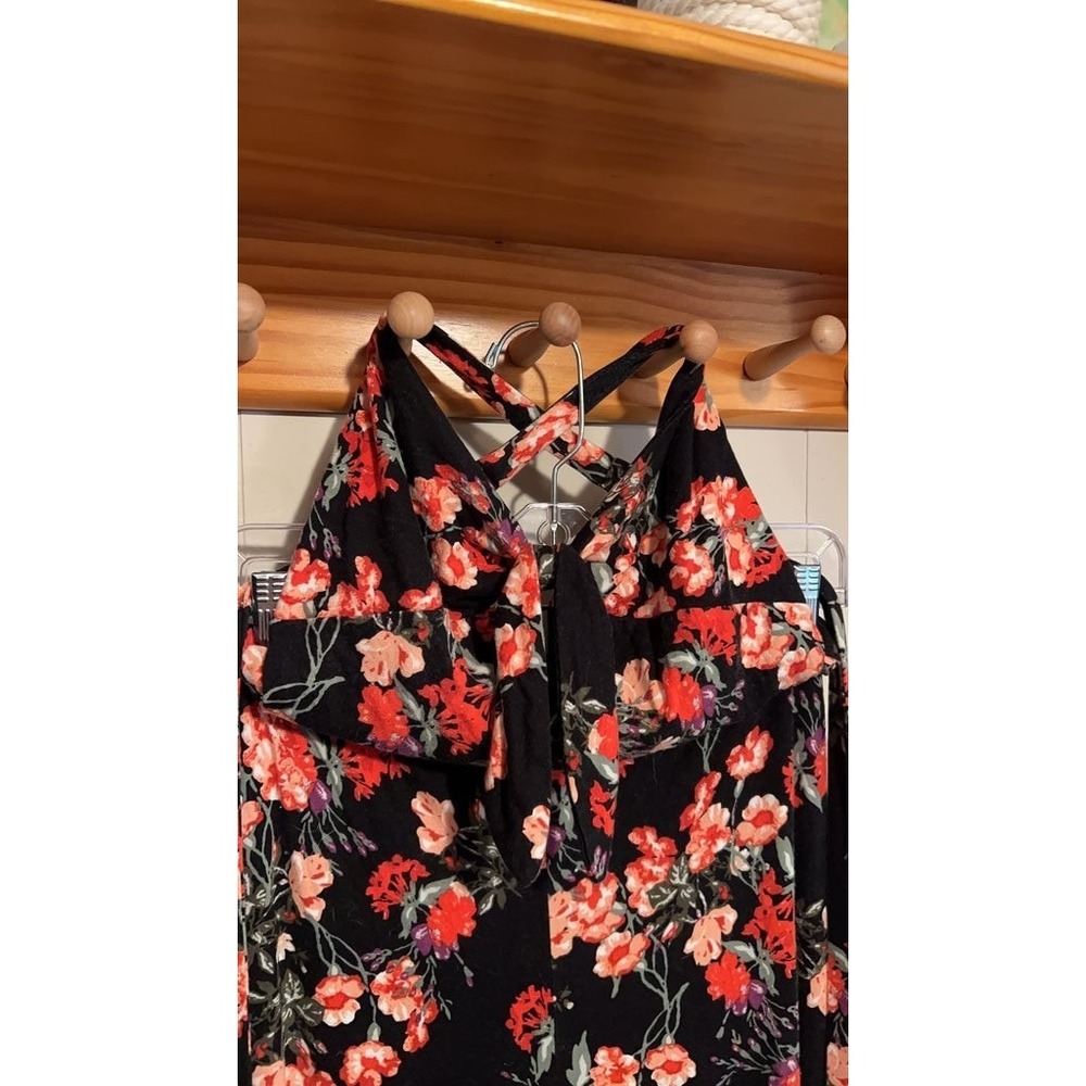 Bongo Floral Halter Jumpsuit - Picture 2 of 3
